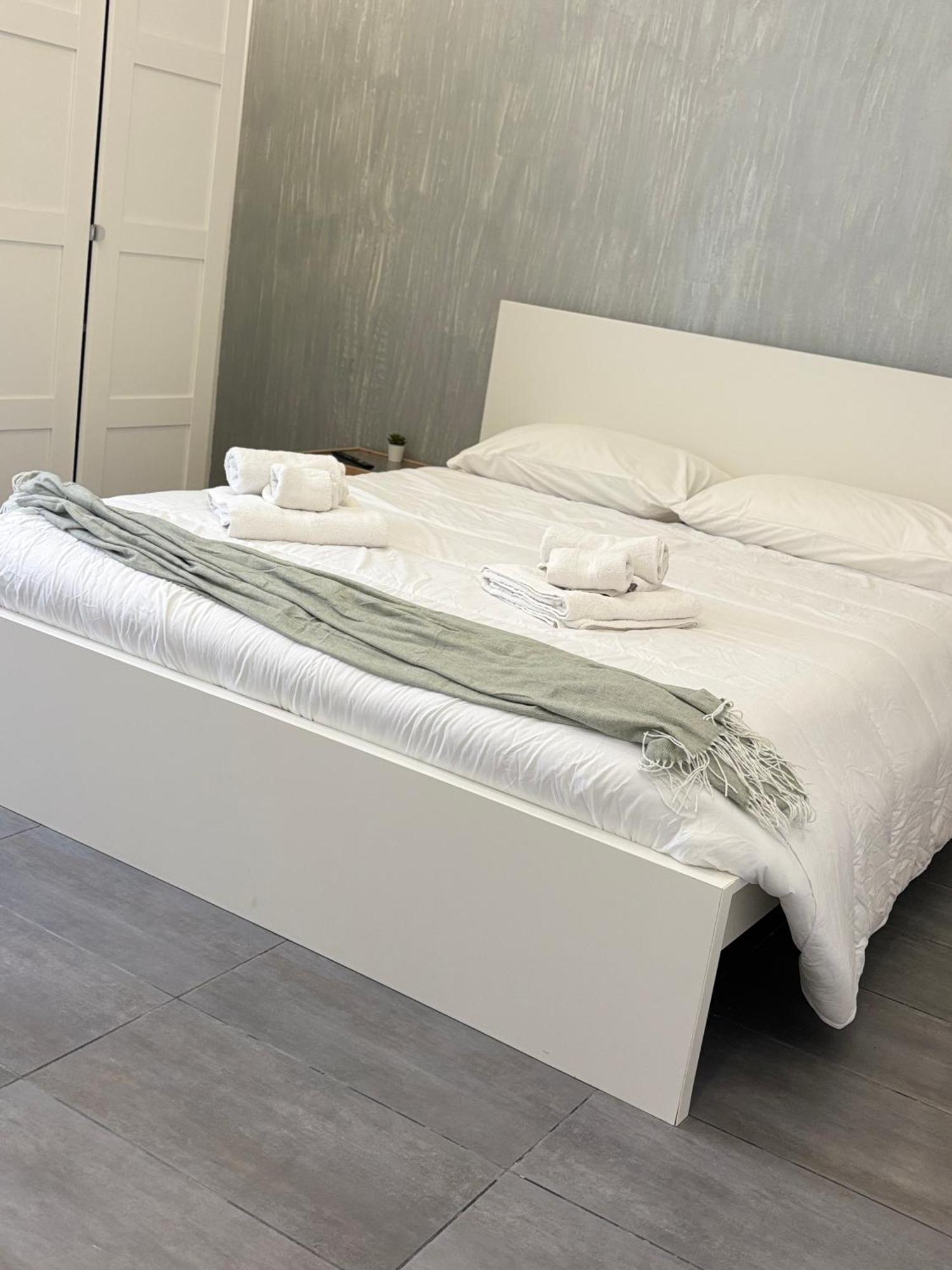 Dionisio Apartments Siraküza Dış mekan fotoğraf